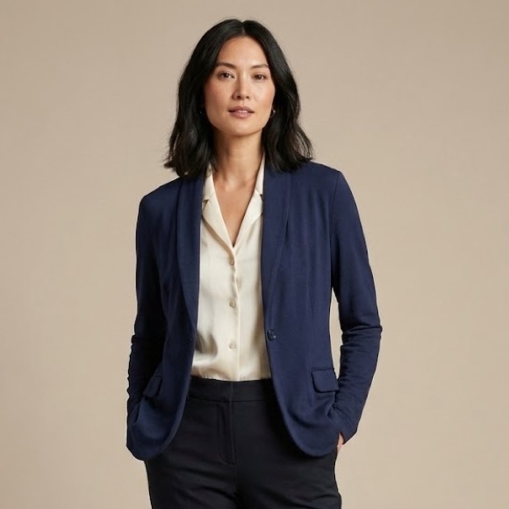 Magaschoni Navy Blue Blazer | Size Medium